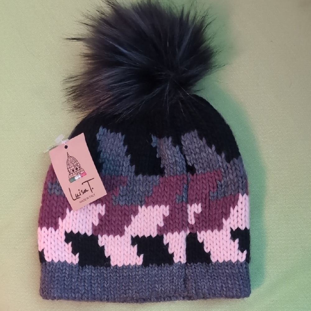 NWT Knit Winter Beanie with Pom Pom